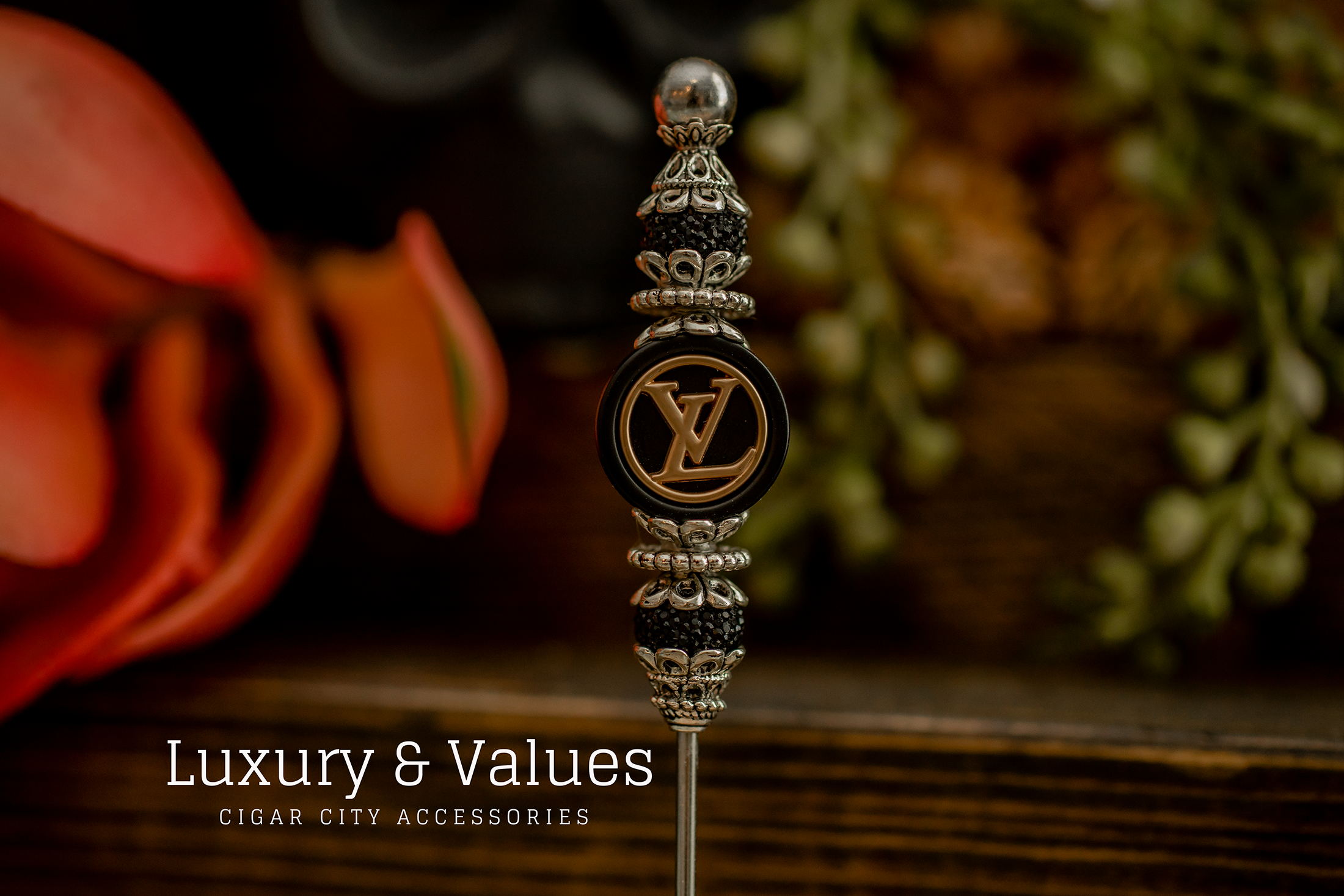 Luxury & Values Cigar Pick