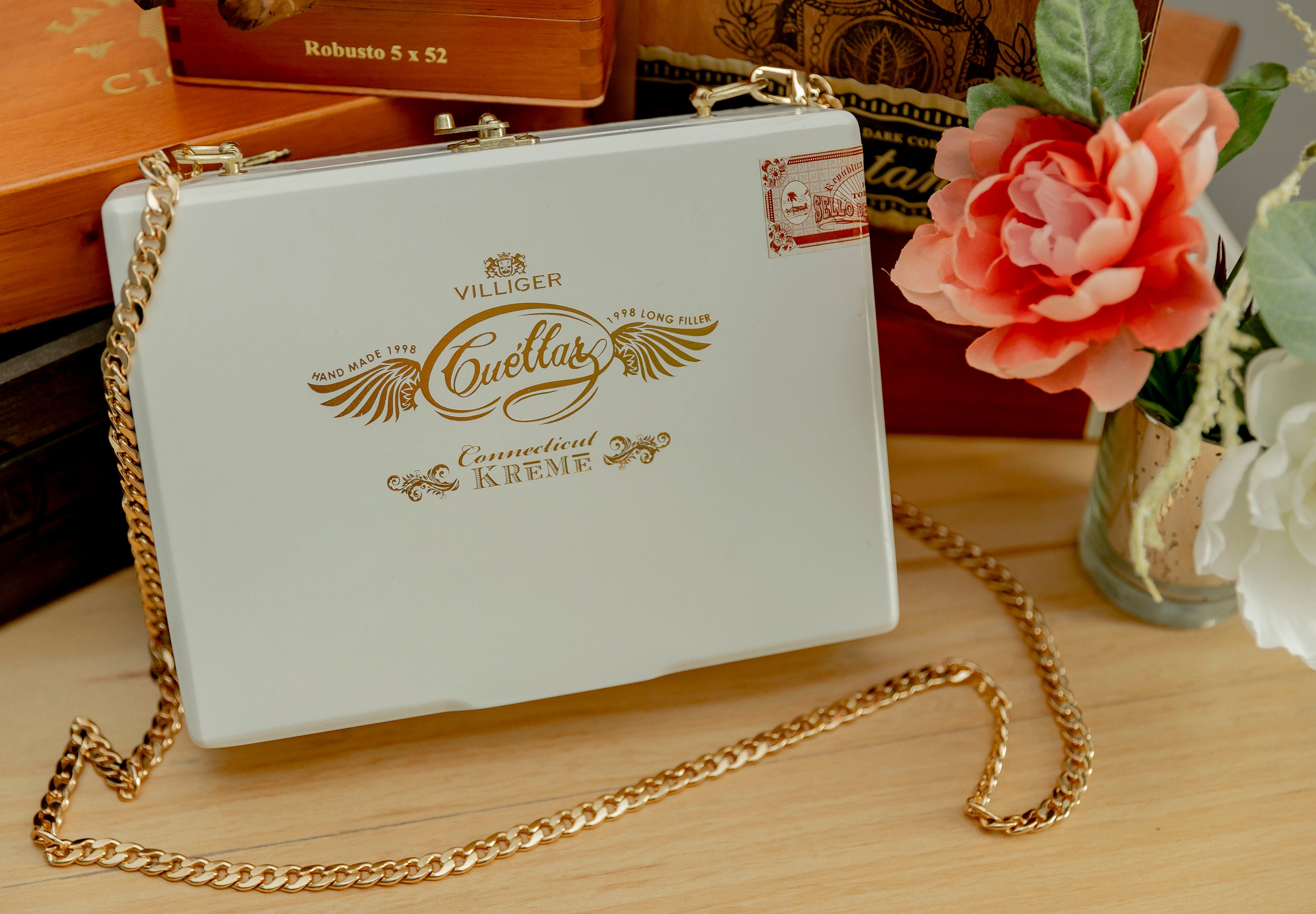 Villiger Cuellar Connecticut Kreme Cigar Box Purse